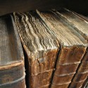 800px-Old_book_bindings